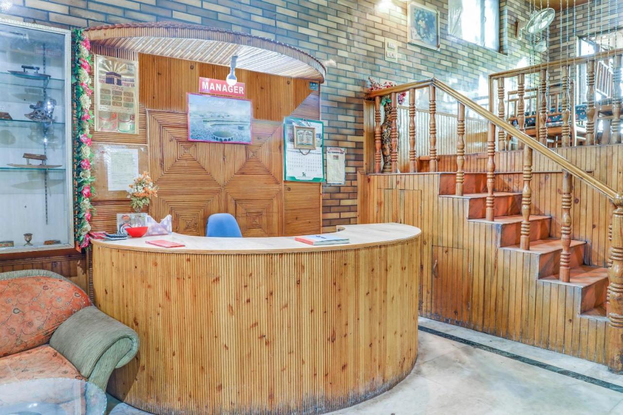 Oyo 72225 Hotel Dilshan Srinagar  Ngoại thất bức ảnh